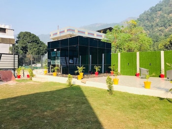 eden rock river resort