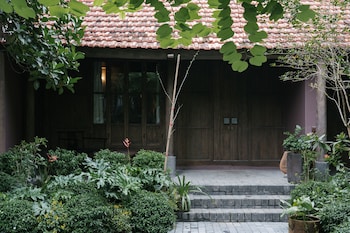 toki retreat van long