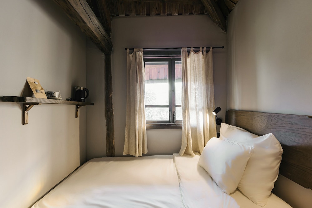 toki retreat van long