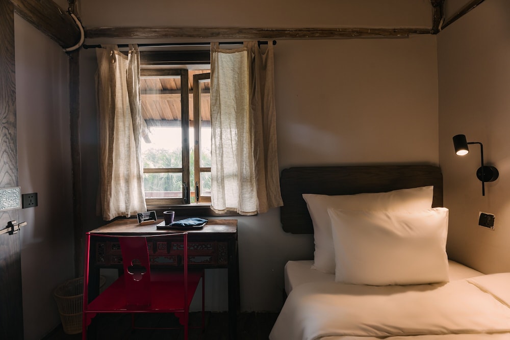 toki retreat van long