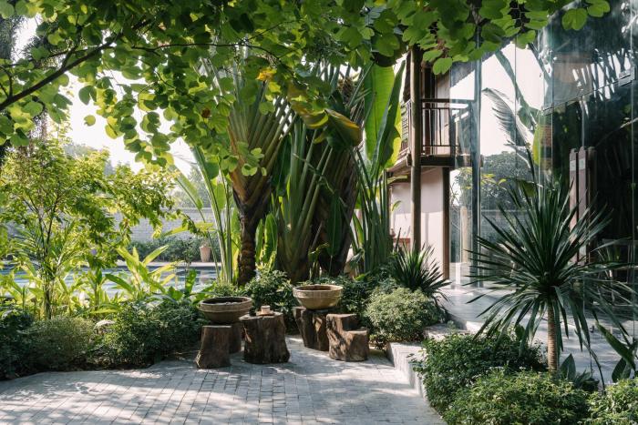 toki retreat van long