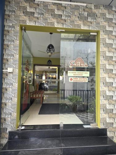 sulthan hotel and restaurant