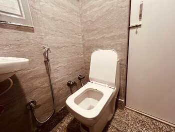 hotel metro view adarsh nagar metro