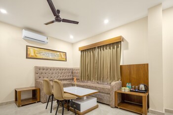 hotel veda inn by blue lotus