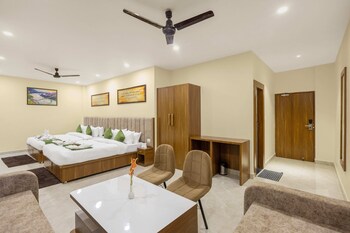 hotel veda inn by blue lotus