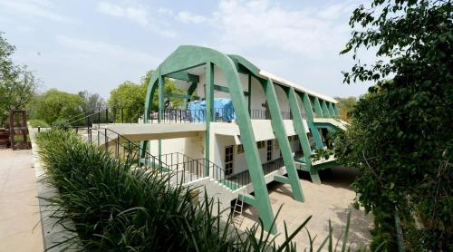 Aravalli Golf Course,,2 star