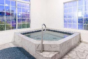 Baymont By Wyndham Osage Beach,Camden>>Bowling Green,2.5 star