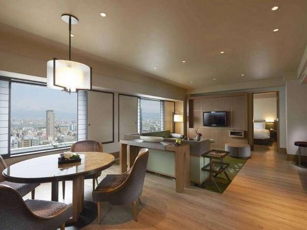hilton osaka