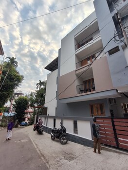 sakthi holidays inn
