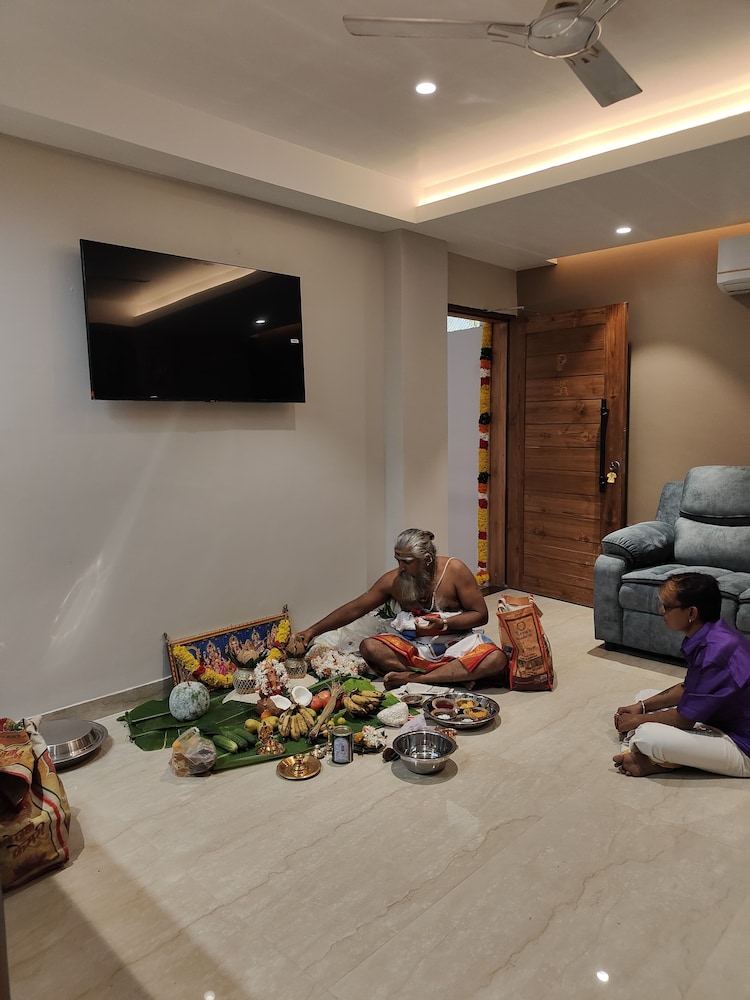 sakthi holidays inn