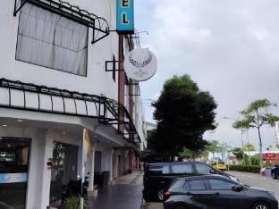 the ardens hotel nong chik