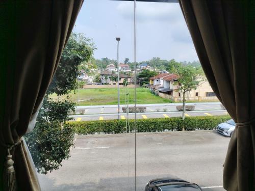 the ardens hotel nong chik