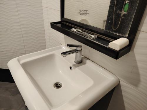 the ardens hotel nong chik