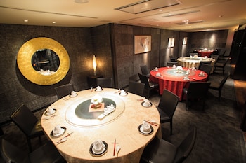 Hotel Nikko Osaka,1-3-3 Nishi-Shinsaibashi,4 star