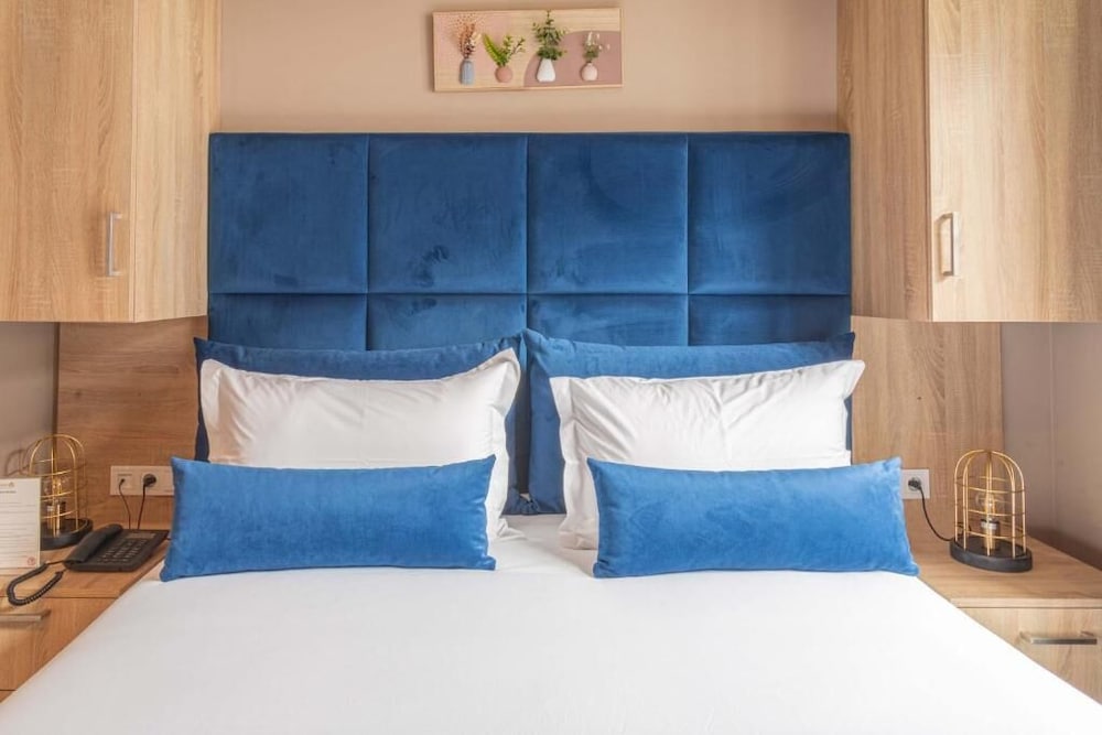 rent inn boutique hotel