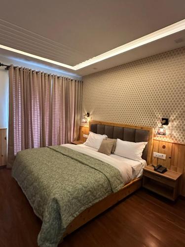 The Wild Arena Dhanaulti,,2 star