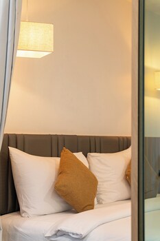 inthada at mae kampong