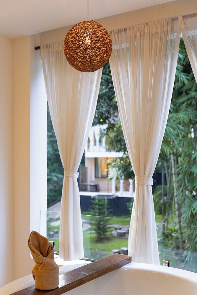 inthada at mae kampong