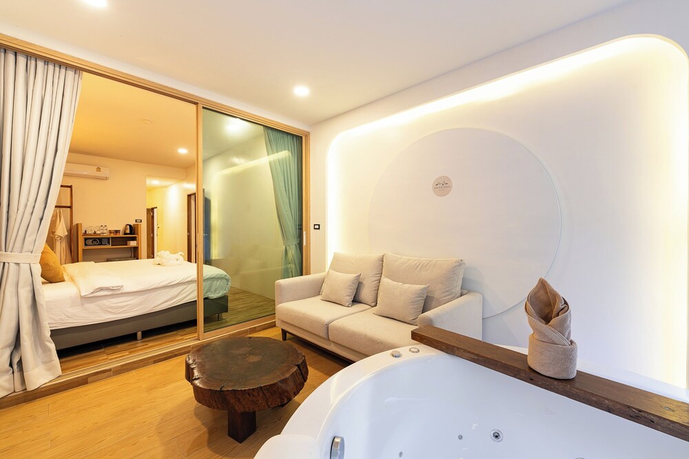 inthada at mae kampong