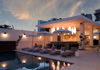 bali posh hotel pr