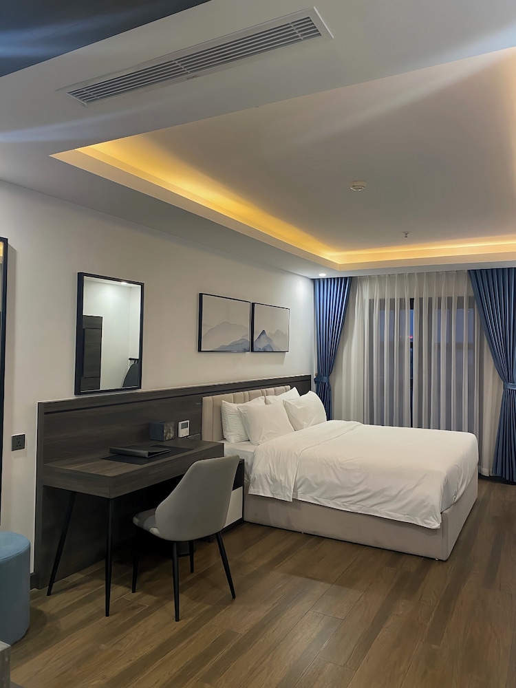 luxury phoenix hotel