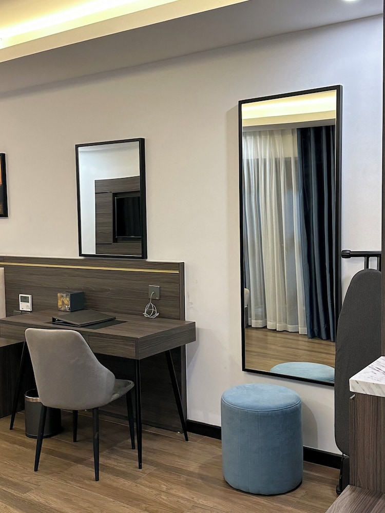 luxury phoenix hotel