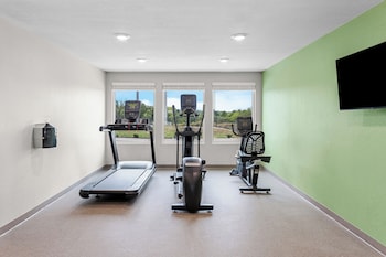 woodspring suites kansas city airport
