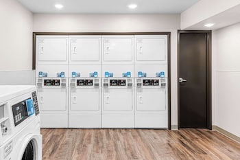 woodspring suites kansas city airport