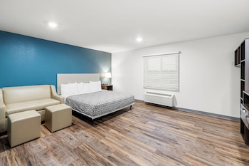 woodspring suites kansas city airport