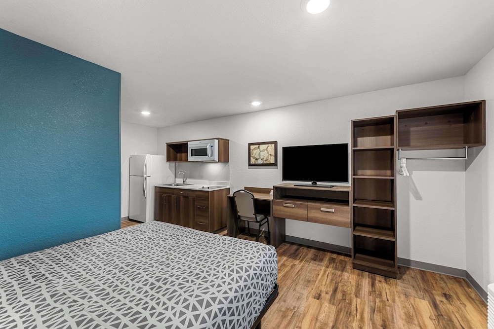 woodspring suites kansas city airport