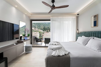 ennea muses rooms and suites