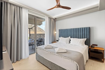 ennea muses rooms and suites