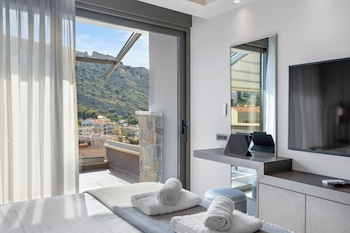 ennea muses rooms and suites