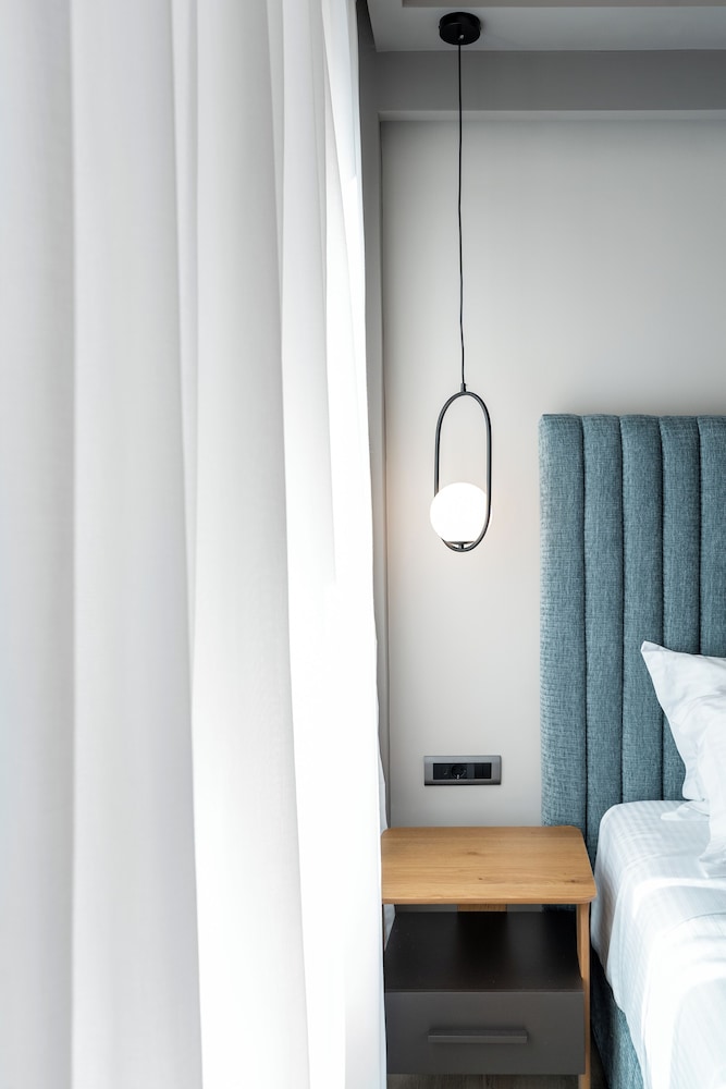 ennea muses rooms and suites