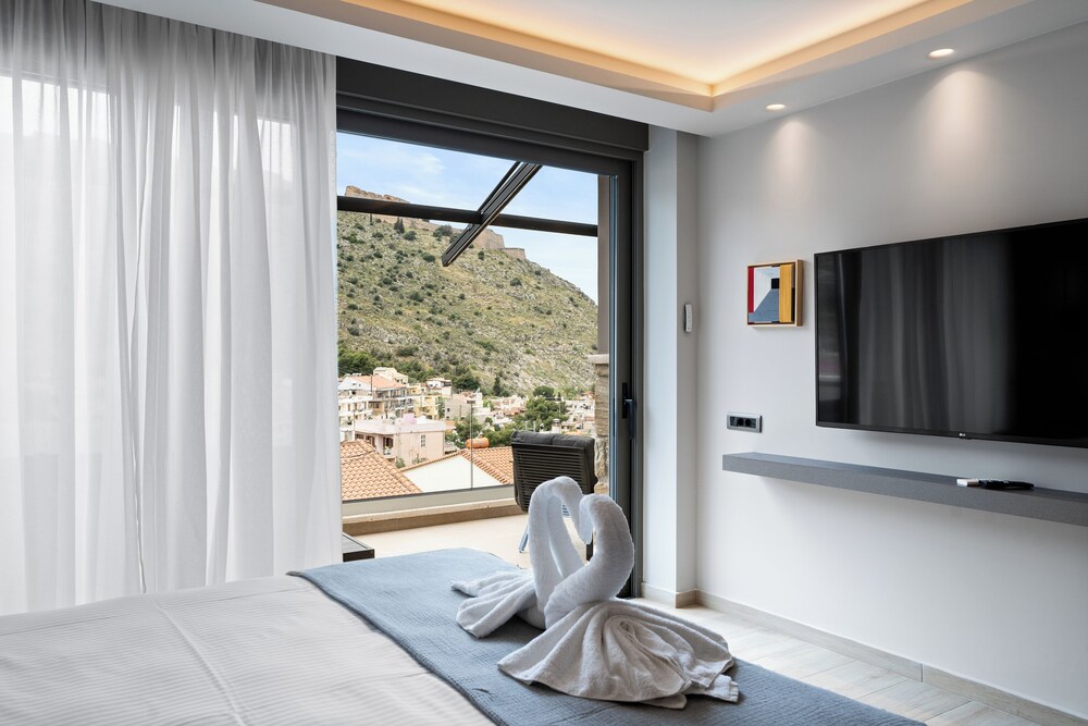 ennea muses rooms and suites