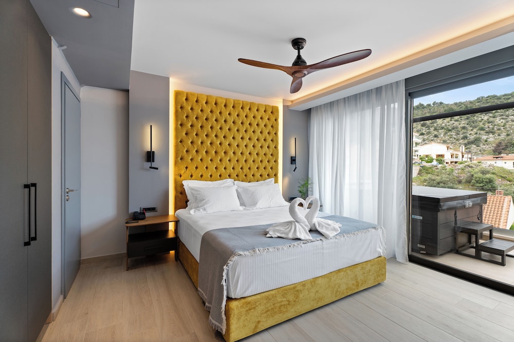 ennea muses rooms and suites