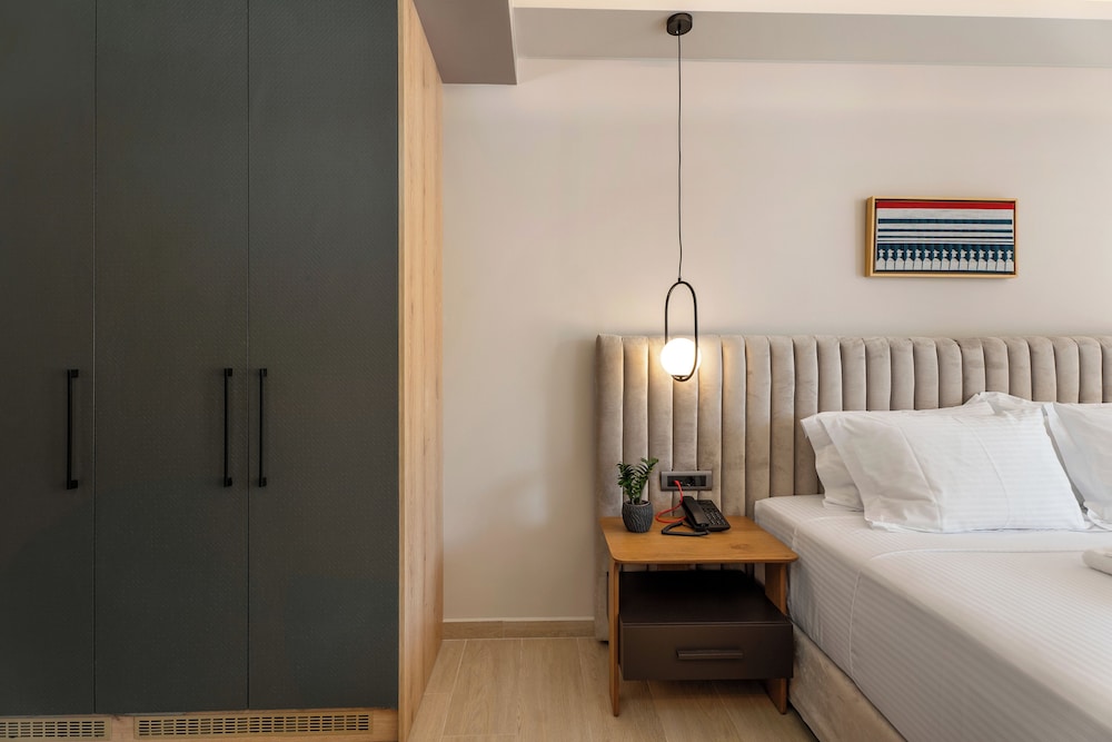 ennea muses rooms and suites