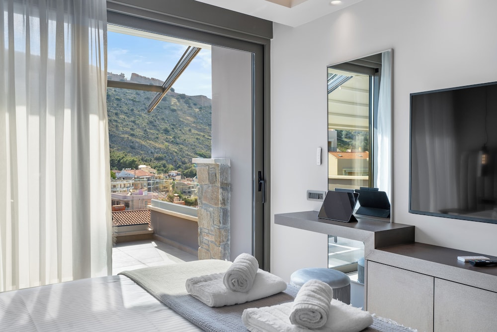 ennea muses rooms and suites