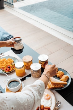 ennea muses rooms and suites