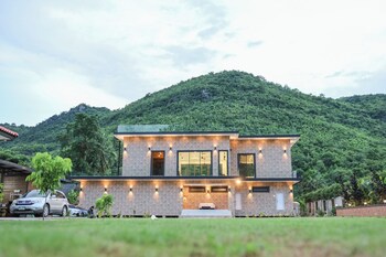 tiger house river kwai