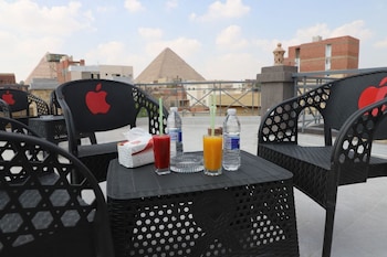pyramids heritage inn