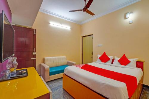 Oyo 822990 Dhanas Best Ambience,,2 star