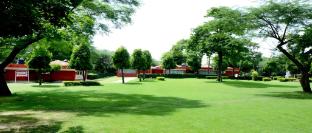 hermitage huts tourist resort