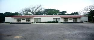 hermitage huts tourist resort