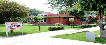 Hermitage Huts Tourist Resort,,2 star