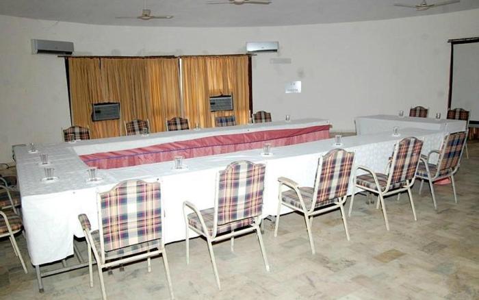 hermitage huts tourist resort