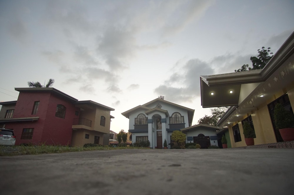 laurel heritage resort and spa