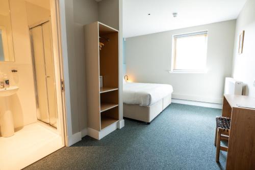 an spiris accommodation at dundreggan rewilding centre