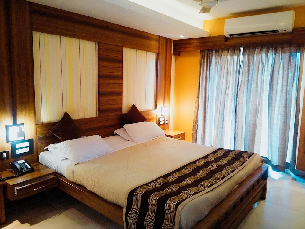 hotel madhuvan serai