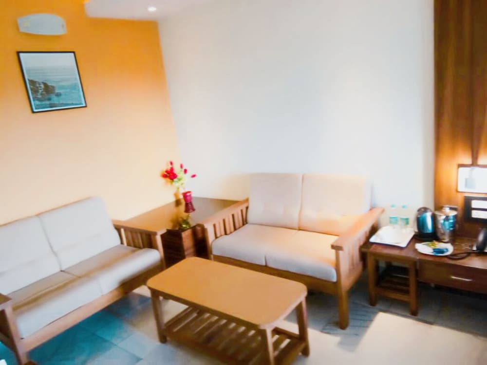 hotel madhuvan serai